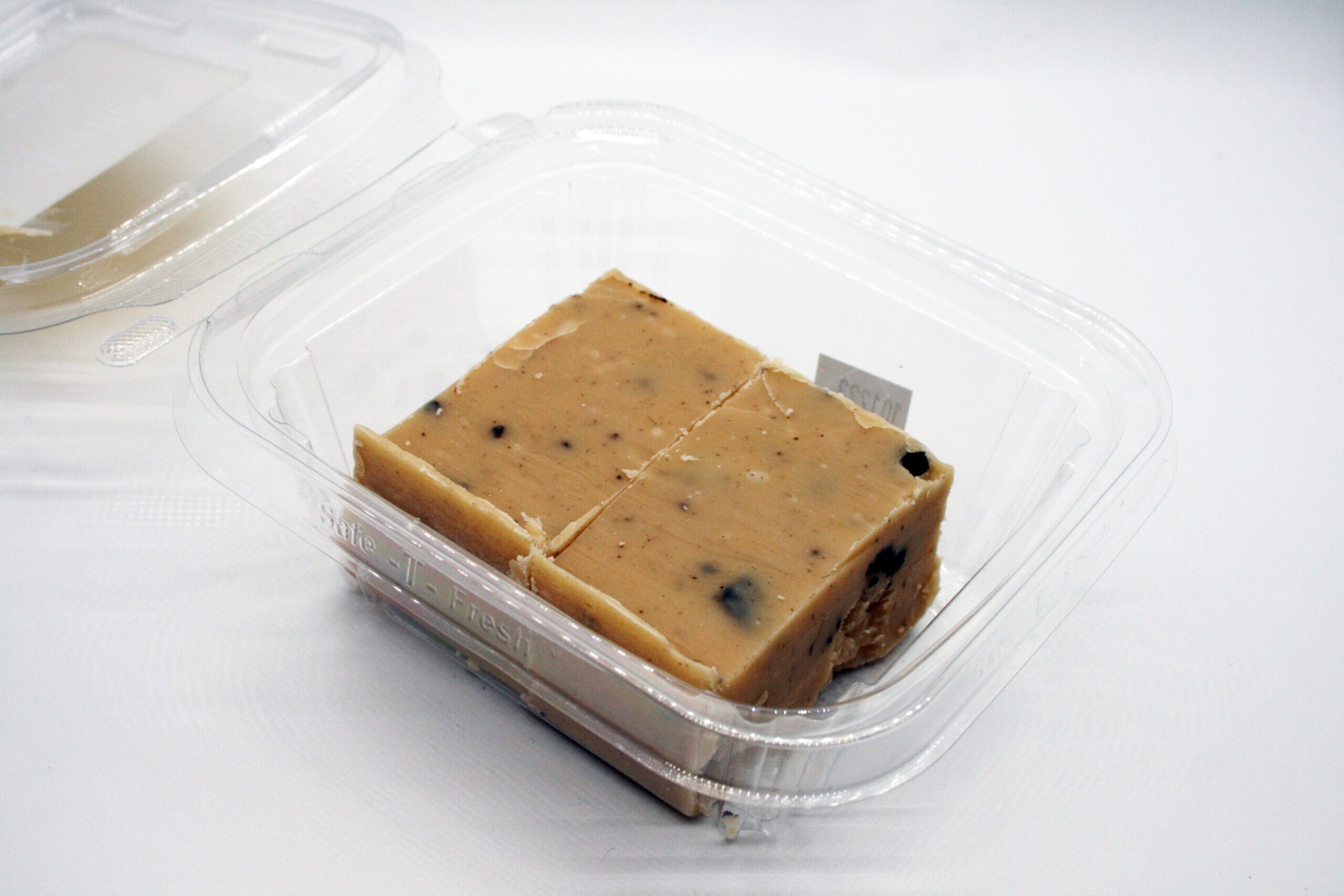 Cookies & Cream Fudge - 8oz FreshPack
