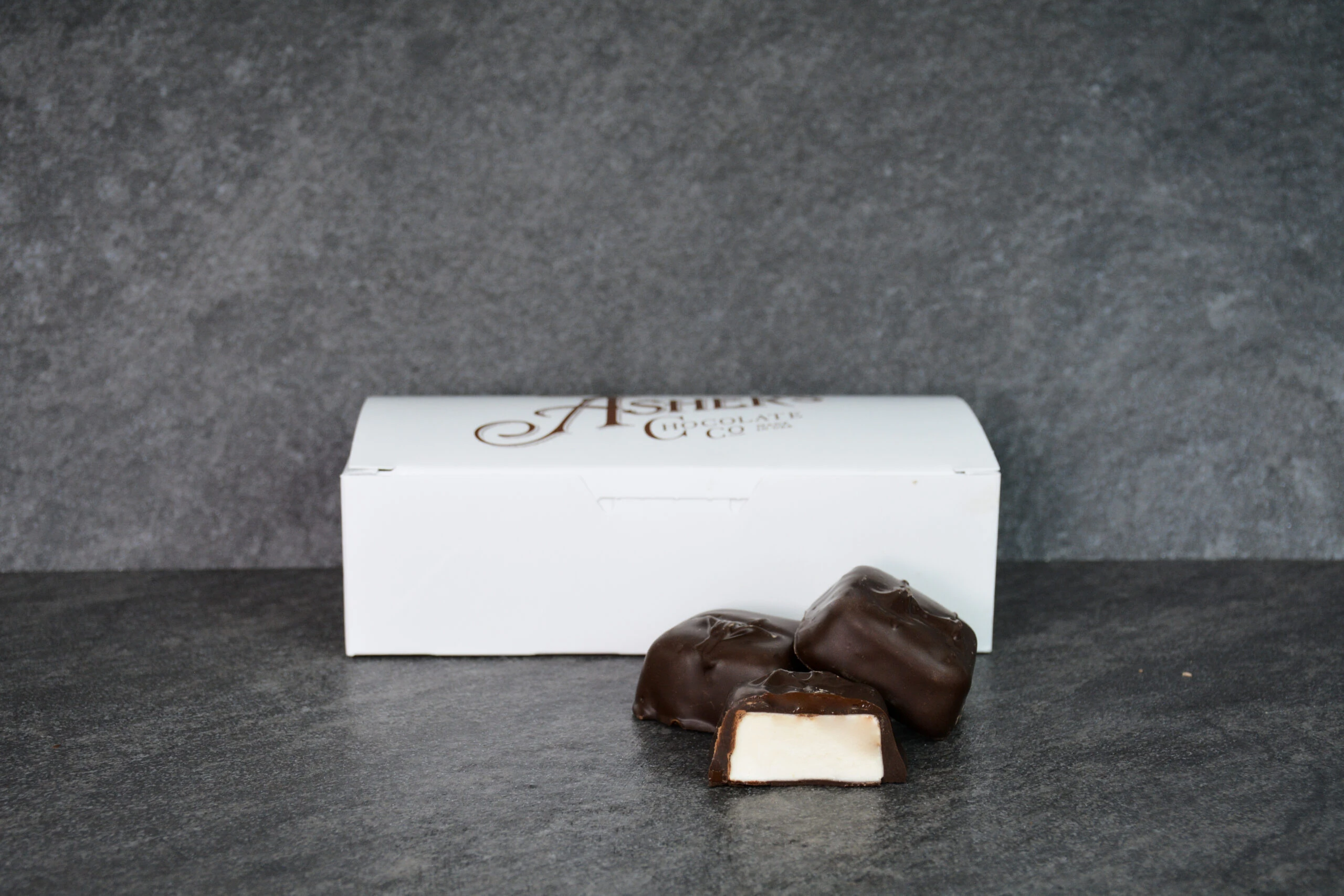 dark-chocolate-jumbo-marshmallow