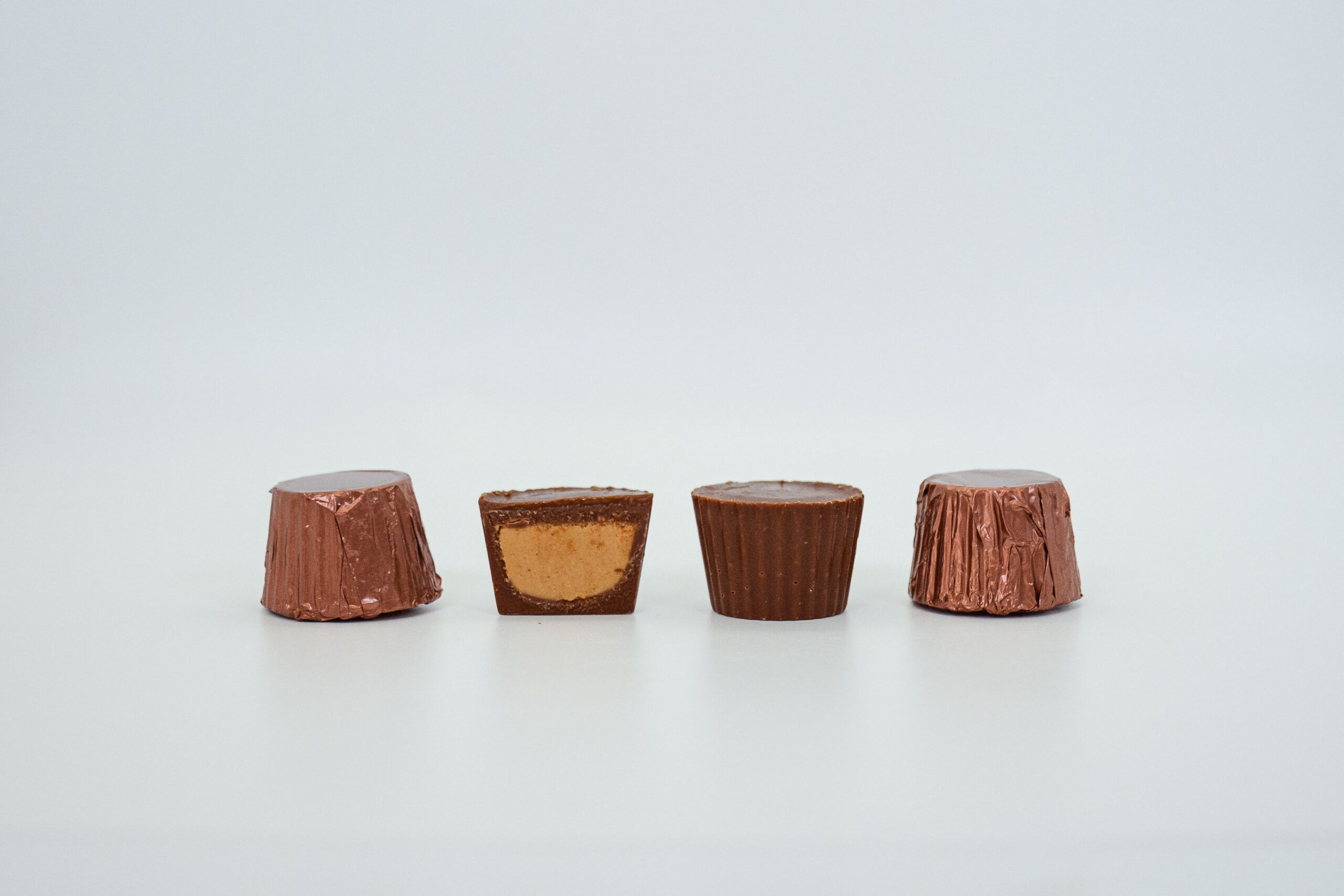 peanut butter mini cup freshpack - milk chocolate